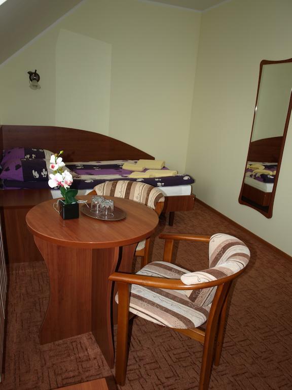 Hotel Irena Morąg Buitenkant foto